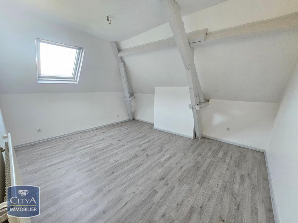 À LOUER CENTRE VILLE: Appartement T3 situé au coeur de Br....