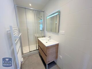  Appartement à louer 3 pièces 52 m²
