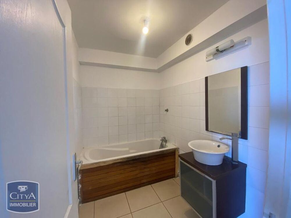 EXCLUSIVITÉ A LOUER - T2 NU - PITON SAINT LEU - RESIDENC....
