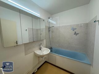  Appartement à louer 4 pièces 73 m²