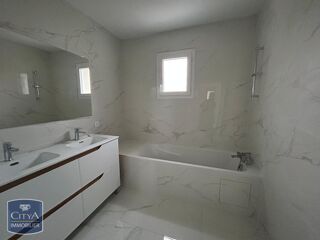  Maison à louer 4 pièces 85 m²