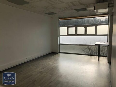 Local professionnel &agrave; louer de 29m2 environ. Le local... 350 24200 Sarlat