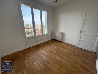  Appartement à louer 4 pièces 76 m²