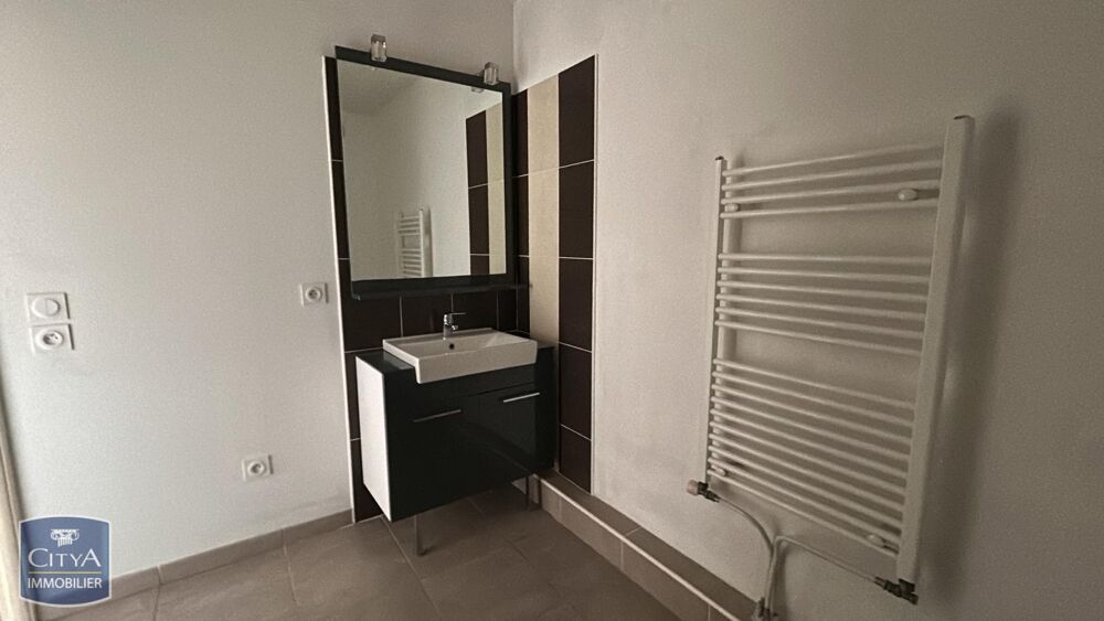location Appartement - 2 pièce(s) - 44 m² Poussan (34560)