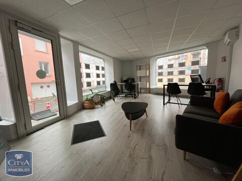 À LOUER - LOCAL COMMERCIAL 60,8 m² - Belle vitrine - ... 840 71000 Macon