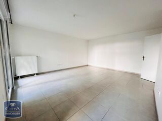  Appartement à louer 3 pièces 64 m²