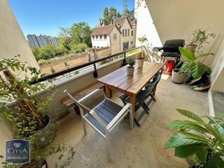  Appartement à louer 3 pièces 65 m²