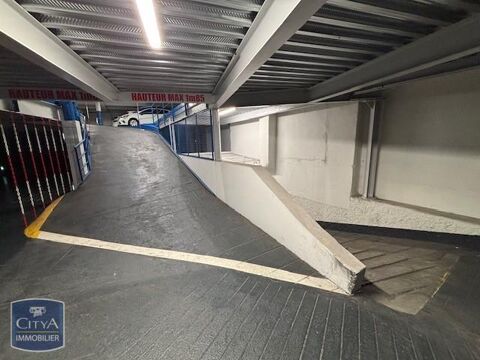  Parking / Garage  louer 
