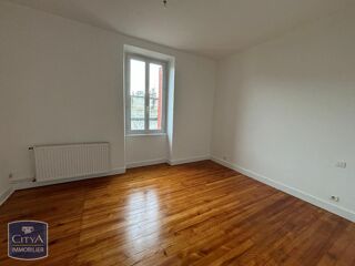  Appartement à louer 3 pièces 76 m²