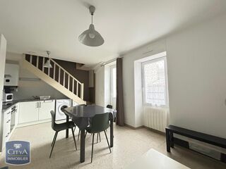  Maison à louer 2 pièces 31 m² Laval