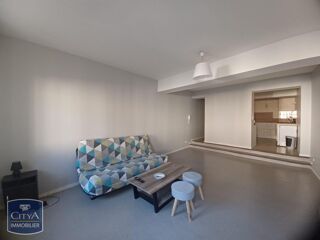  Appartement à louer 1 pièce 44 m²