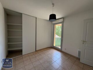  Appartement à louer 3 pièces 65 m²