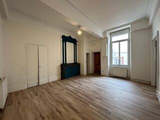  Appartement à louer 2 pièces 71 m²