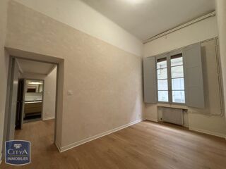  Appartement à louer 2 pièces 50 m²