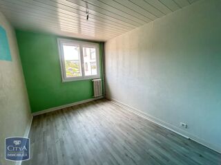  Appartement à louer 4 pièces 68 m²