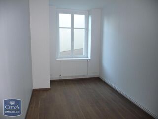  Appartement à louer 4 pièces 87 m²