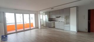  Appartement à louer 4 pièces 87 m²
