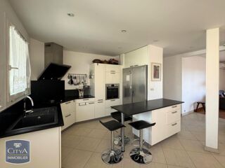  Appartement � louer 3 pi�ces 84 m�