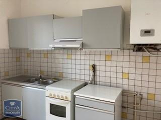  Appartement à louer 3 pièces 77 m²