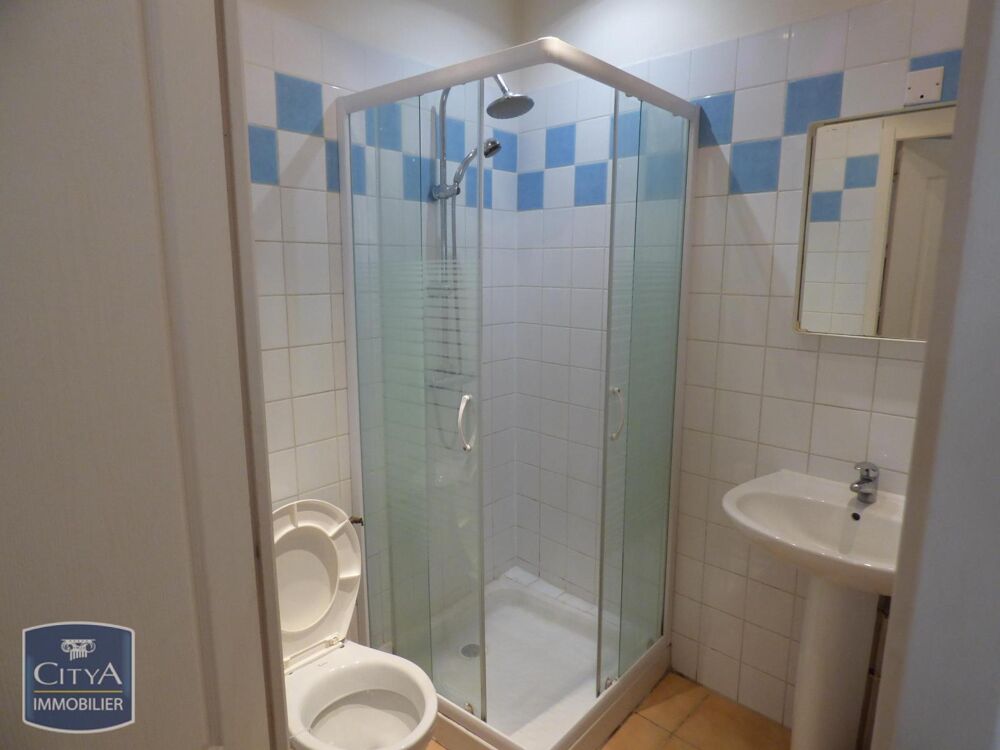A LOUER - STUDIO MEUBLE - NIMES - PROCHE CENTRE VILLE ET....