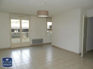  Appartement à louer 3 pièces 55 m²
