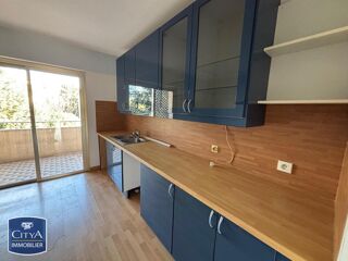  Appartement à louer 3 pièces 85 m²