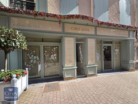 &Agrave; LOUER : Local commercial situ&eacute; dans la charmante vi... 925 63500 Issoire