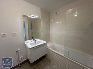 Appartement à louer 3 pièces 69 m²
