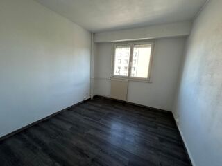  Appartement à louer 3 pièces 67 m²