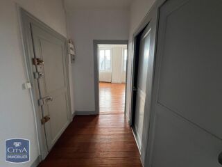  Appartement à louer 1 pièce 40 m²