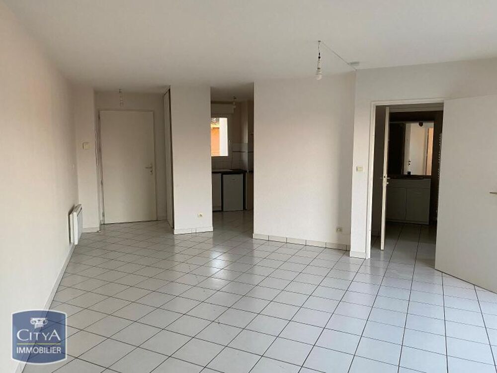 location Appartement - 2 pièce(s) - 54 m² Exireuil (79400)