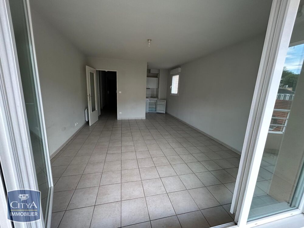 À LOUER : Charmant appartement T1 situé au coeur de Tulle....