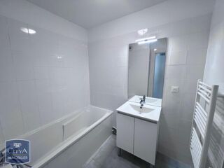  Appartement à louer 3 pièces 67 m²