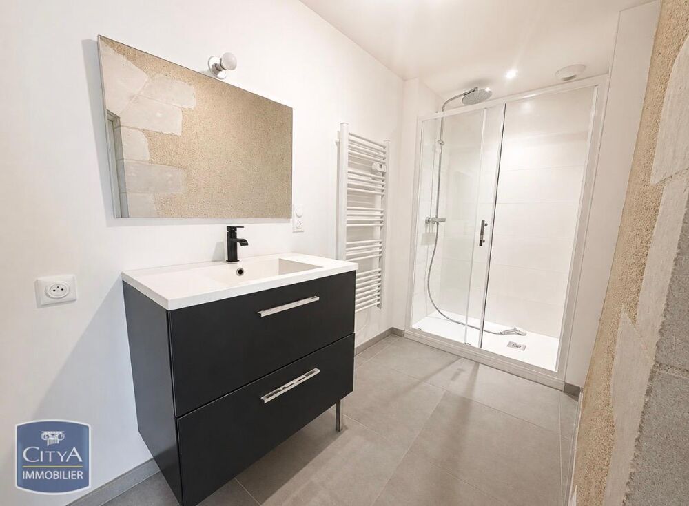 location Appartement - 3 pièce(s) - 71 m² Mozé-sur-Louet (49610)