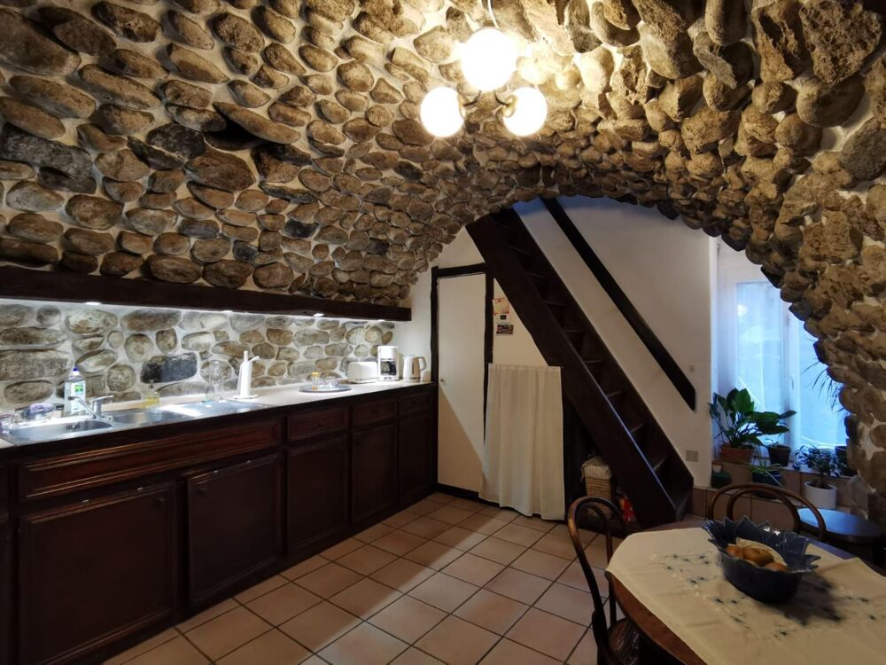 vente Maison - 6 pièce(s) - 194 m² Meyras (07380)