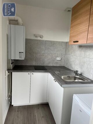  Appartement à louer 1 pièce 28 m²