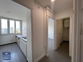  Appartement à louer 1 pièce 28 m²
