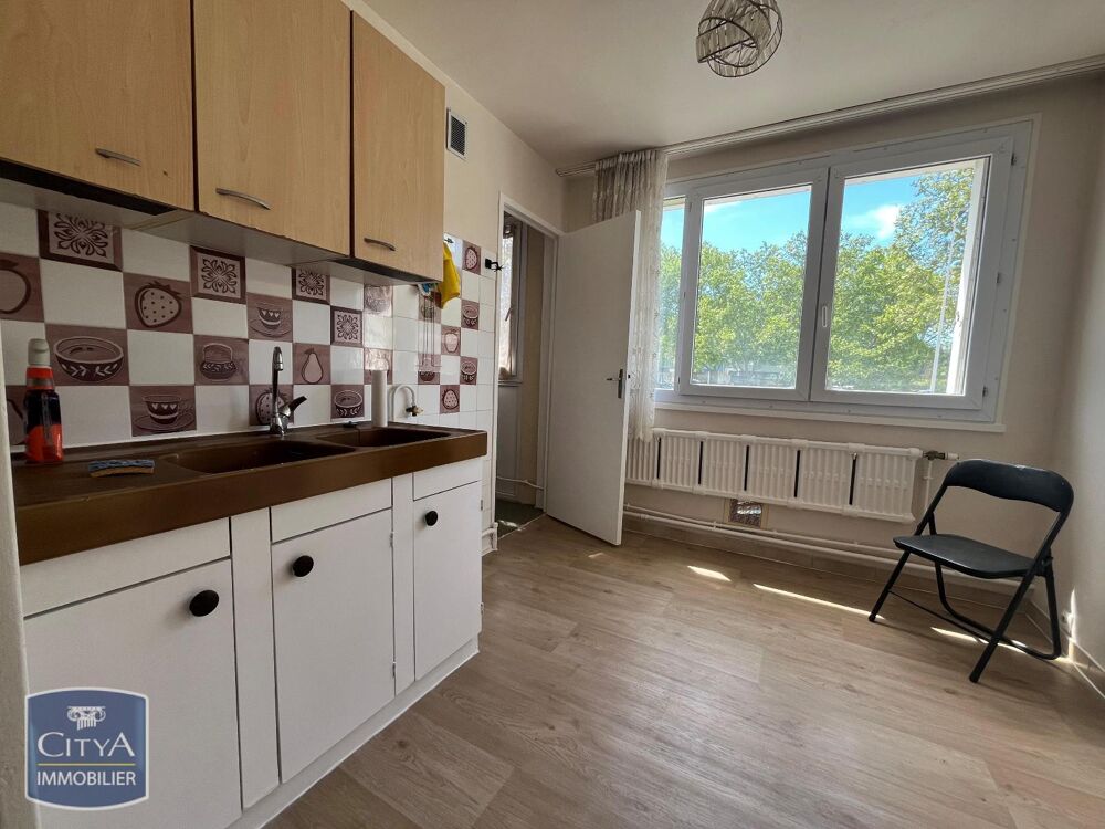 location Appartement - 4 pièce(s) - 65 m² Mâcon (71000)
