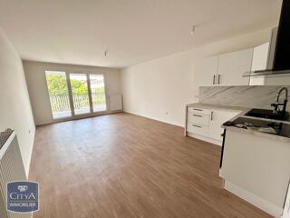  Appartement à louer 4 pièces 80 m²