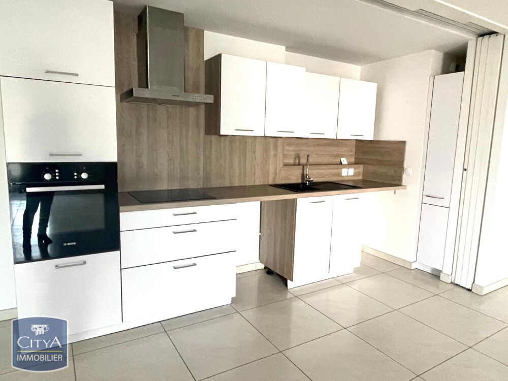 À LOUER : Appartement T4 situé à Saint-Étienne, dans le ....
