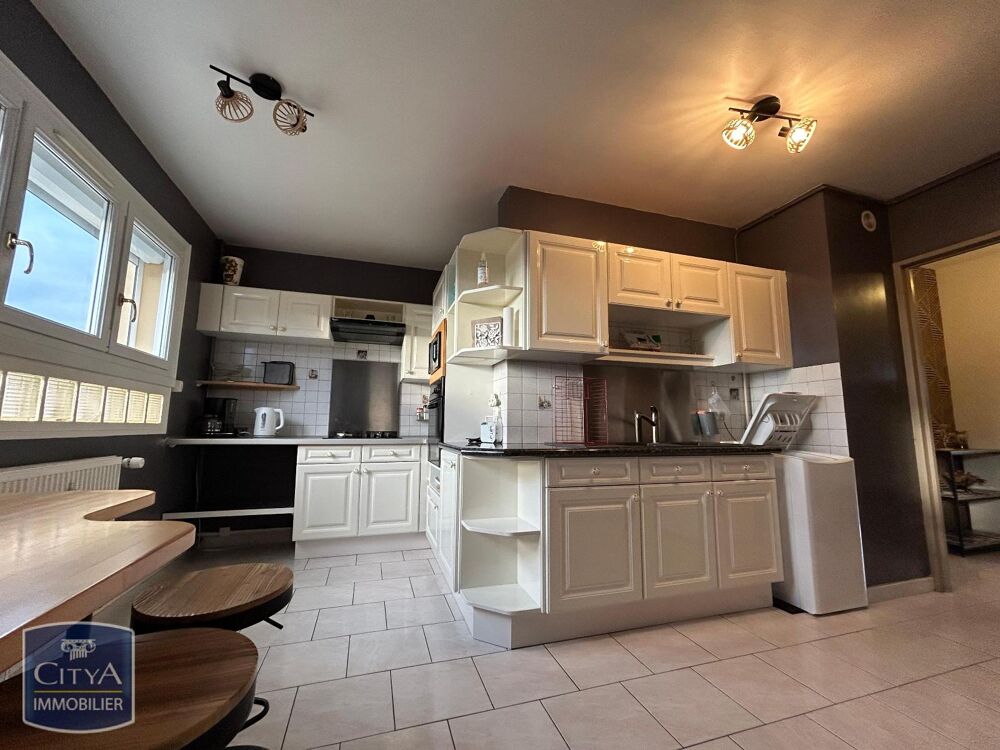 location Appartement - 3 pièce(s) - 89 m² Donchery (08350)