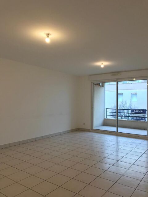  Appartement  louer 3 pices 70 m