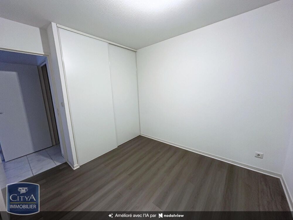 À LOUER : Appartement T2 situé à Bressuire, dans le dépa....