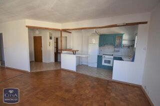  Appartement à louer 4 pièces 73 m²