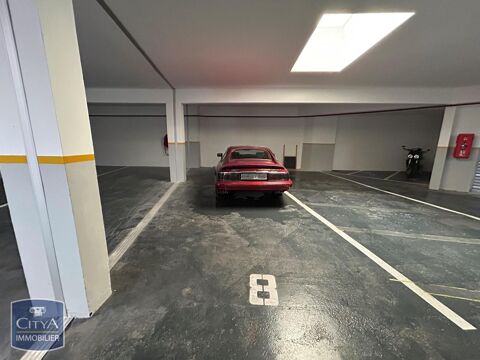  Parking / Garage � louer 