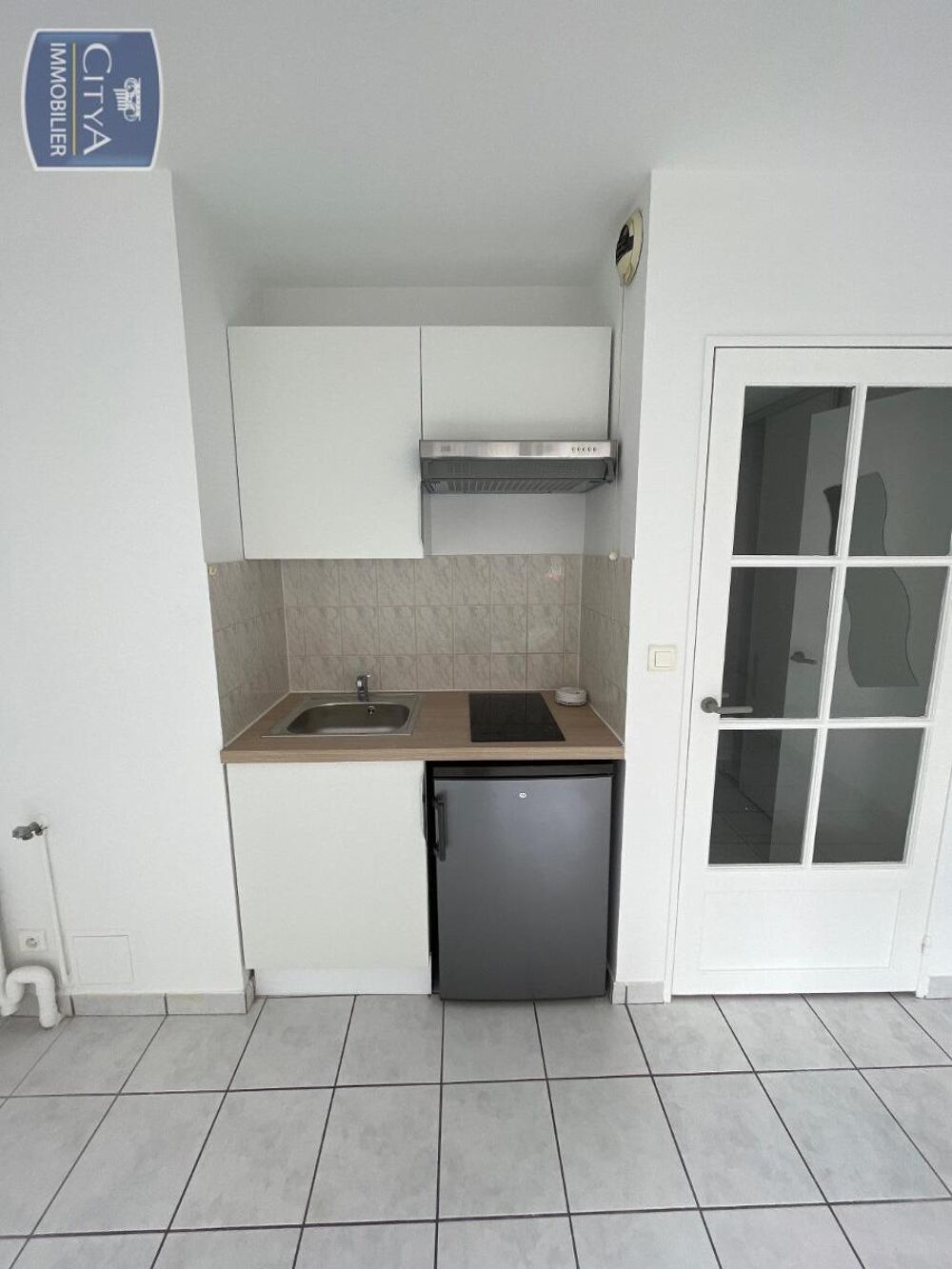 location Appartement - 1 pièce(s) - 19 m² Tours (37000)