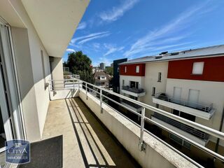  Appartement à louer 3 pièces 67 m²