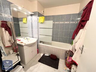 Appartement à louer 3 pièces 64 m²