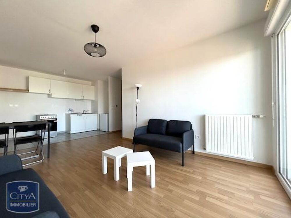 A LOUER - APPARTEMENT T3 MEUBLE AVEC BALCON - NANTES EUR....