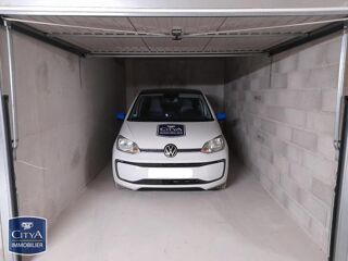  Parking / Garage à louer 